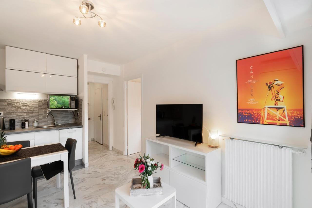 Appartement 2 Pieces Au Calme Proche Martinez Avec Parking Prive Cannes Eksteriør bilde