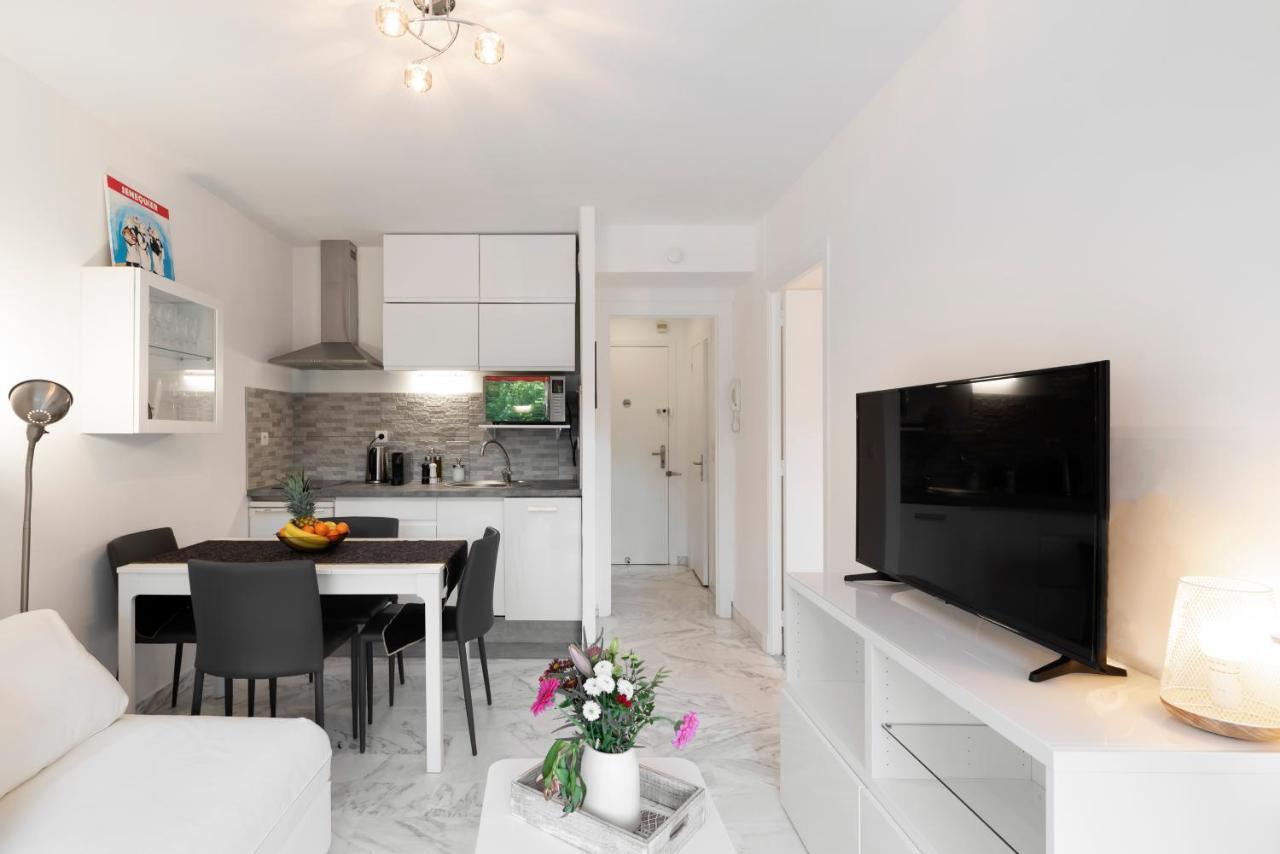 Appartement 2 Pieces Au Calme Proche Martinez Avec Parking Prive Cannes Eksteriør bilde